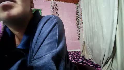 sexy lolas online show from June 9, 6:02 am