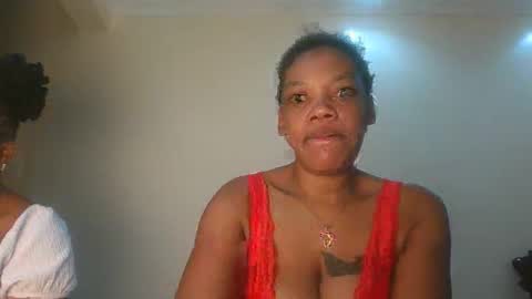 sexy_lyna online show from April 3, 6:09 am