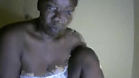 Snapshot of sexy_melanin11 chatting on October 9, 6:57 pm sexy_melanin11 online show from October 9, 6:57 pm