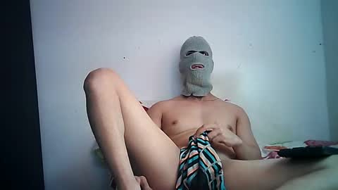 Snapshot of sexyatrevidoo chatting on January 17, 12:42 pm SesyMen online show from January 17, 12:42 pm