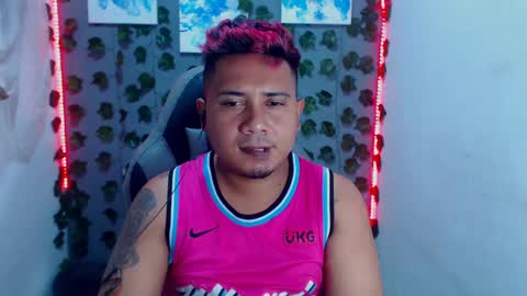 Jonas Cum BARBER IN TRAINING online show from January 4, 4:44 am