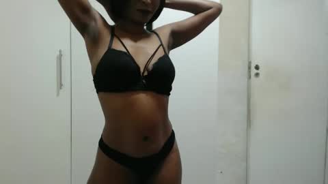 sexybootiex online show from December 2, 7:01 pm