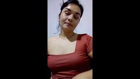 sexychubbyanna online show from April 2, 5:37 am
