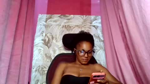 sexydoll32 online show from July 24, 2:09 am