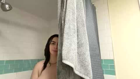 ETERNAL GODDESS WOMAN  online show from March 9, 6:51 am