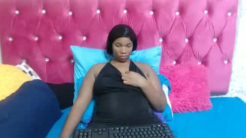 sexyhipster24 online show from March 11, 11:47 pm