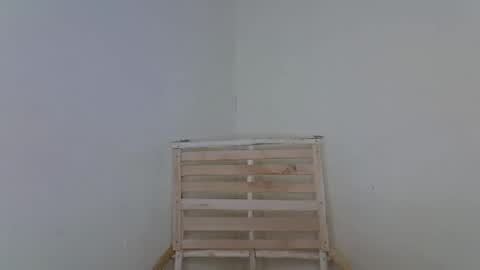 SexyHollyMontana1111 online show from April 11, 7:45 am