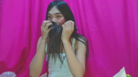 sexyhornyts4u online show from April 7, 11:23 am