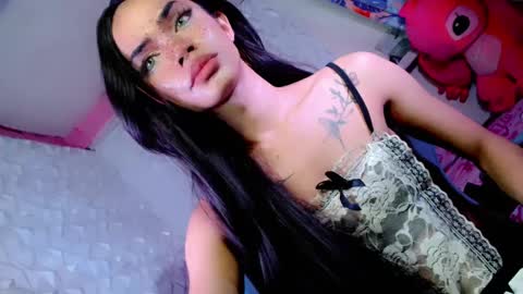 sexyhotbabe18 online show from March 12, 8:20 pm