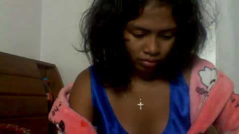 sexylarra12 online show from May 20, 3:14 am