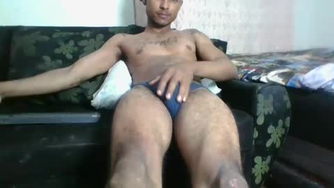 Snapshot of sexyleon69 chatting on February 22, 5:23 am Sexy leon online show from February 22, 5:23 am