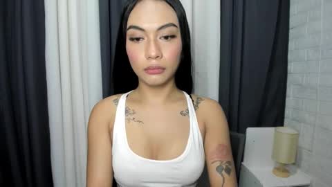 maxine online show from October 26, 5:41 am