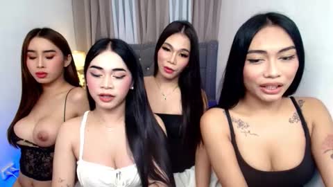 Snapshot of sexylovesappira chatting on October 6, 4:36 pm maxine online show from October 6, 4:36 pm