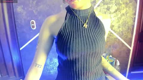 N A F online show from November 11, 7:38 pm