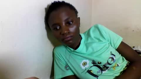 VIVIAN online show from March 2, 6:37 am