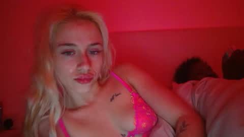 Mialovexox online show from June 28, 11:23 pm