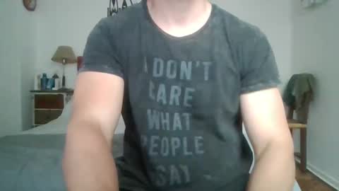 Snapshot of sexyyphilip chatting on October 12, 8:21 pm sexyyphilip online show from October 12, 8:21 pm