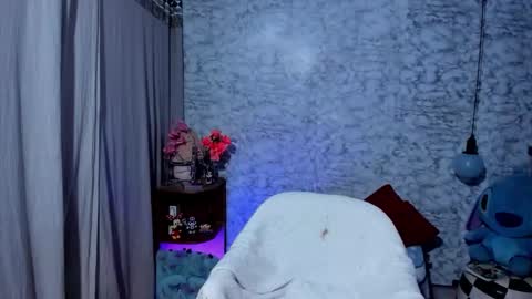 Liz online show from October 8, 1:35 am