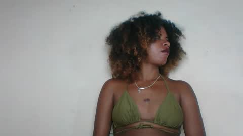 shainnah online show from November 17, 2:41 pm