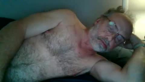 shakeyman889 online show from March 27, 5:24 am