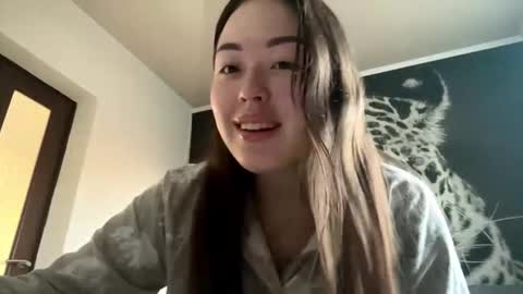 Hana online show from November 19, 3:06 am