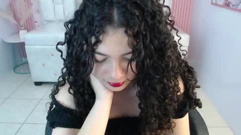 Shalon  online show from October 23, 6:09 pm