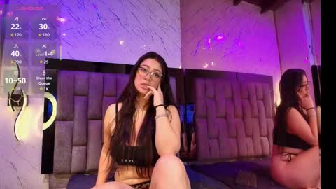 shalyn_lux online show from November 20, 4:00 am