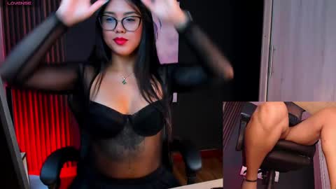 Snapshot of shanabellucy chatting on October 9, 4:34 pm onlyfans shanabellucy online show from October 9, 4:34 pm