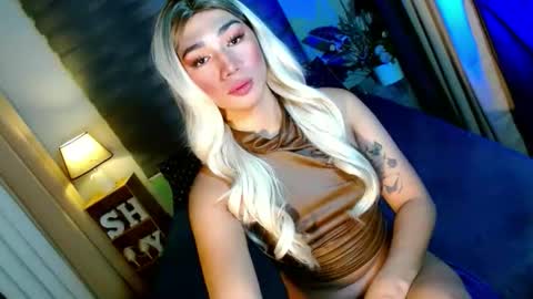 MISS SHANE online show from November 9, 4:54 pm