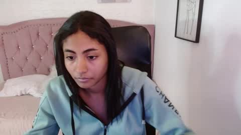 shanelle online show from November 12, 4:15 am