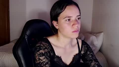 shanel_lozano online show from March 3, 9:11 pm