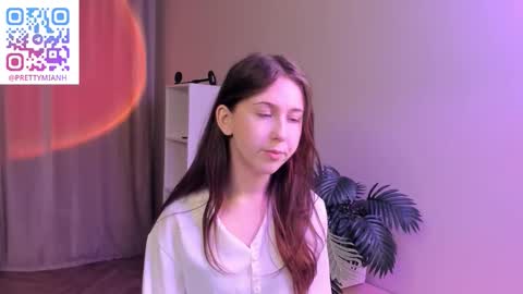 me name is Mia online show from February 13, 8:23 pm