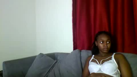 shania_sleigh online show from March 24, 12:00 pm