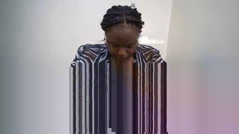 shanny_123 online show from March 12, 12:09 pm