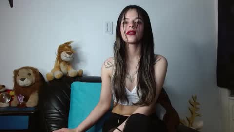 Shantal online show from March 7, 5:35 pm