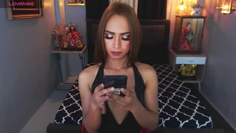 SHANTAL online show from January 17, 6:33 pm