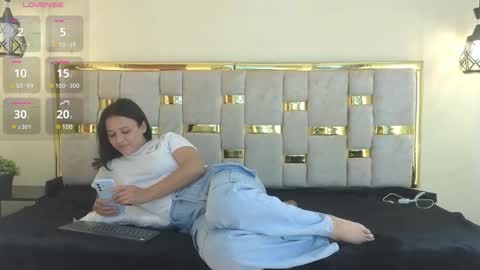 shantall 05 online show from January 13, 7:43 pm