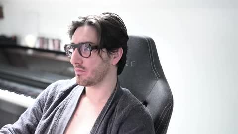 frenchy boy online show from March 13, 9:56 am