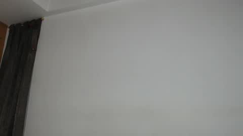 Snapshot of sharickleon11 chatting on October 22, 1:09 am sharickleon11 online show from October 22, 1:09 am