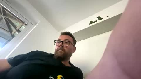 Sharksboy online show from May 10, 5:14 am
