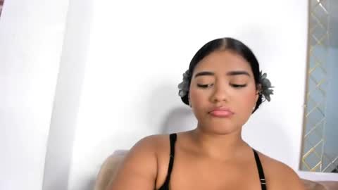 Sharlot online show from April 23, 7:37 pm