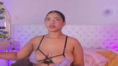 Sharlot online show from December 20, 3:41 pm