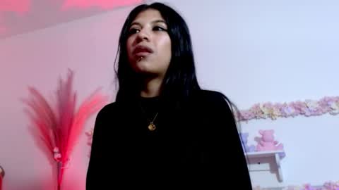 sharlotaustral18 online show from February 14, 1:19 am