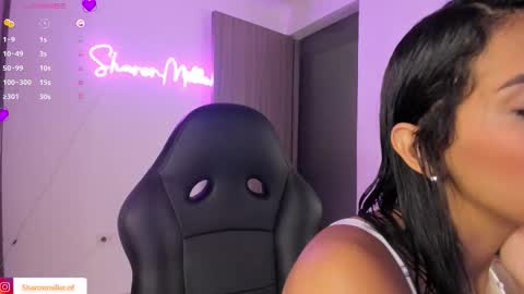 Sharon Independent model online show from January 8, 7:09 pm