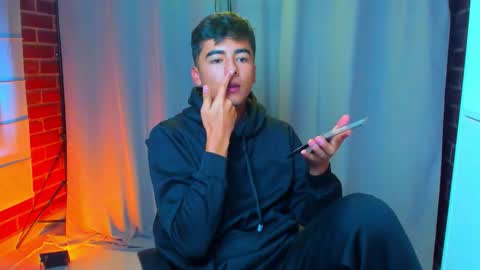 Shawn online show from January 7, 11:37 am