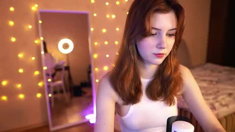 Snapshot of shawty_girl_ chatting on February 12, 7:24 pm Sonya online show from February 12, 7:24 pm