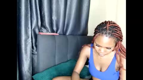 shee13 online show from October 27, 10:59 am