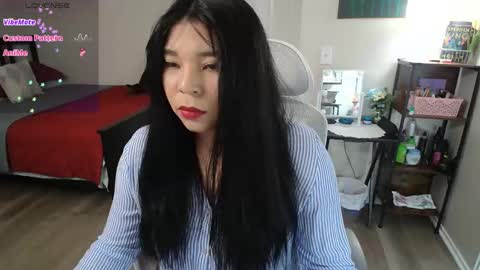 sheilyn_smith online show from February 17, 4:00 am