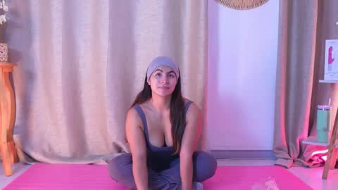  Transmission schedule Monday - Friday 715 am to 200 pm time Colombia  online show from November 10, 2:53 pm