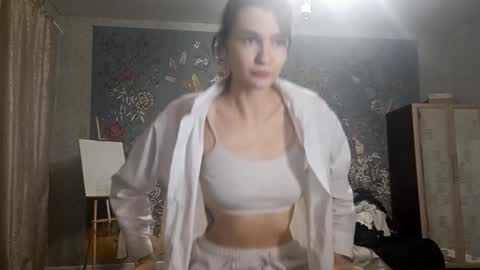 Mila online show from November 20, 9:01 pm